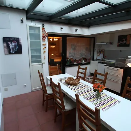 Christianes Gaestehaus Homestay *